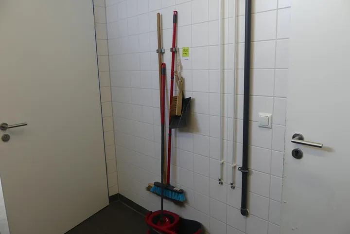 Konvolut Reinigungsutensilien
